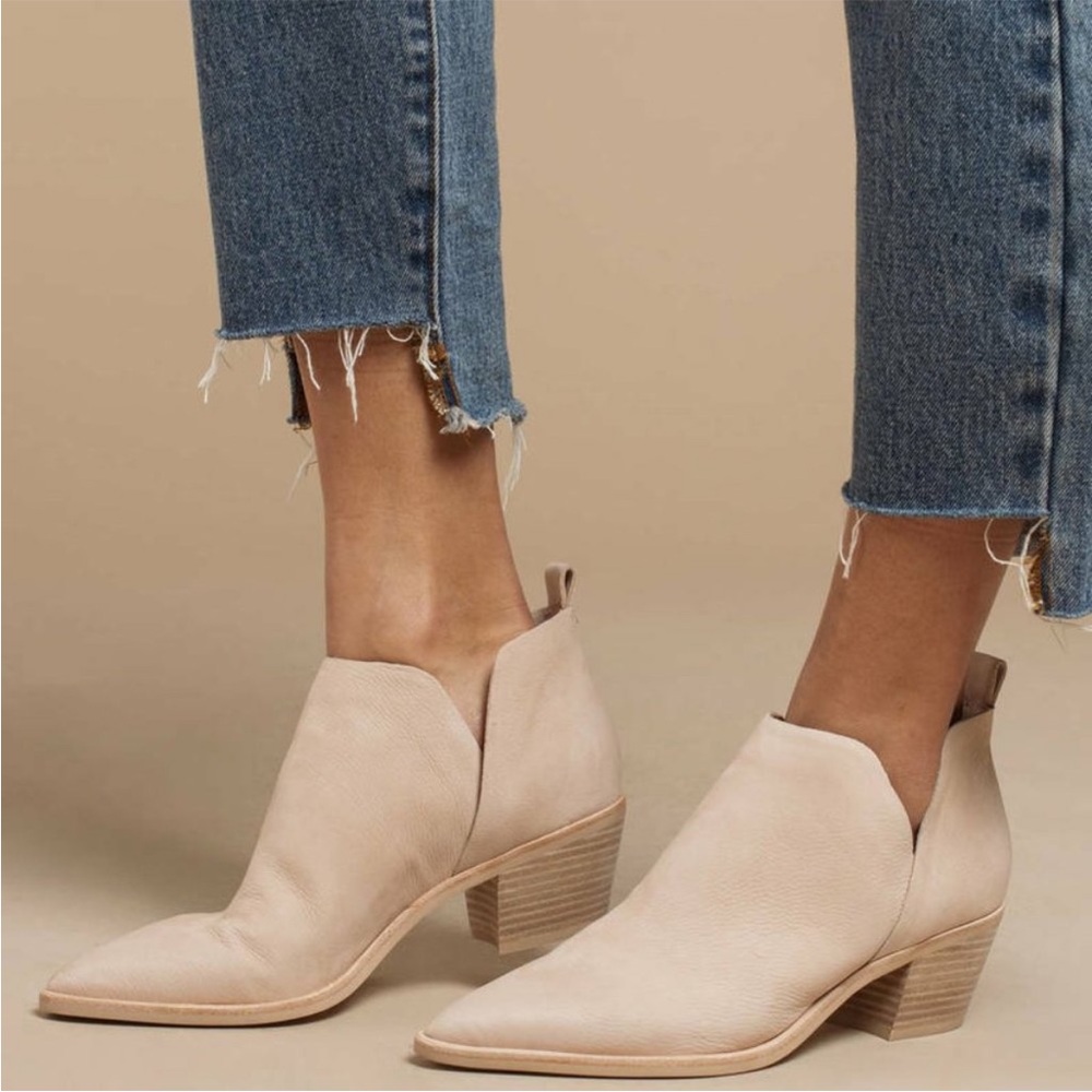 Dolce Vita Sonni Suede Block Heel Ankle Bootie Tan